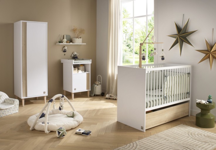 Lit bébé 120x60 à barreaux avec têtes en panneaux