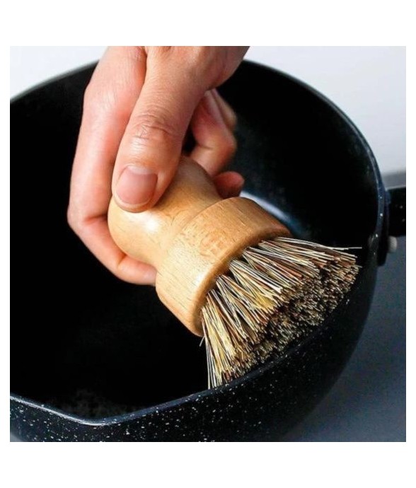 Brosse casserole laiton