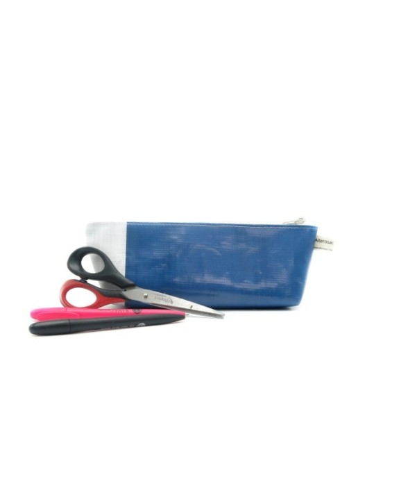 Trousse en bâche upcyclée