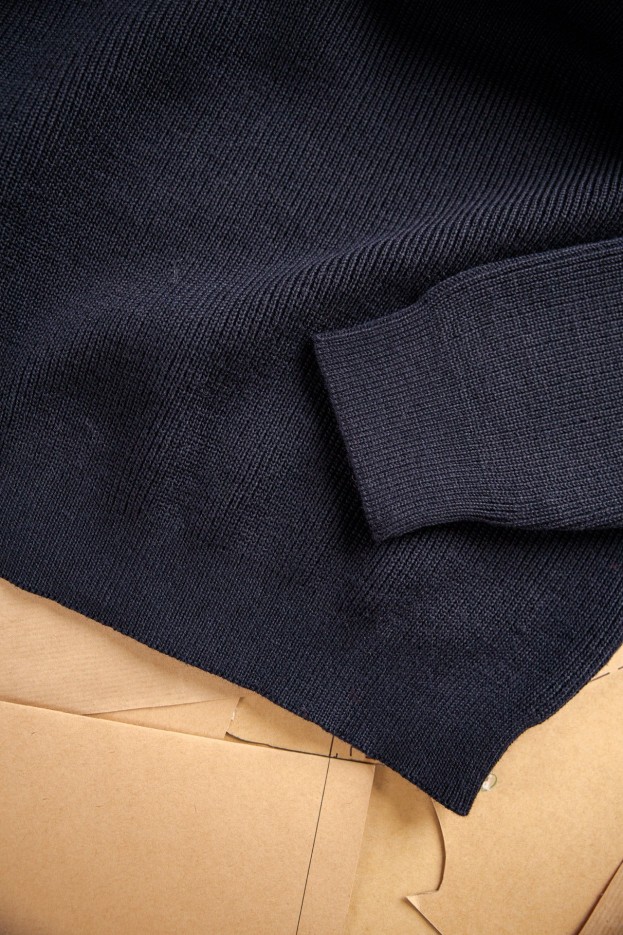 Pull uni Nino laine vierge