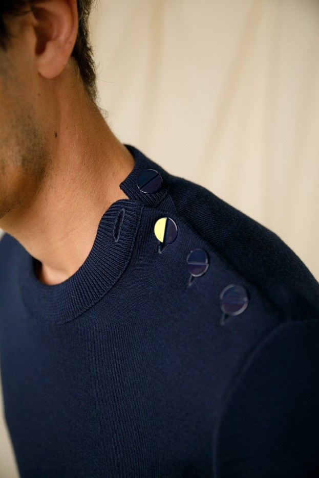Pull marin uni coudières ancres Klasel laine mérinos