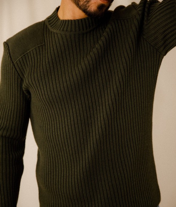 Pull officier Gregor laine...