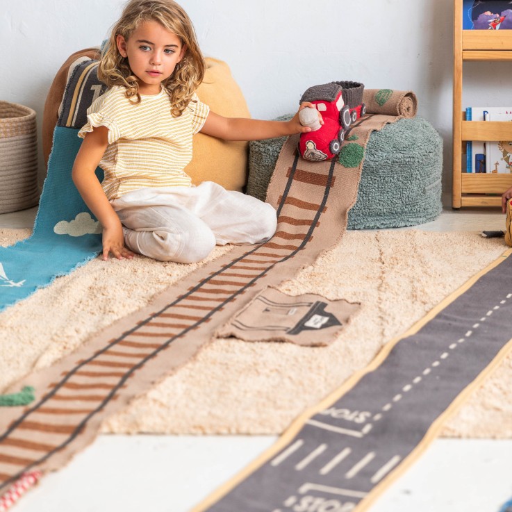Peluche et tapis de jeu enroulable Ride & Roll en coton