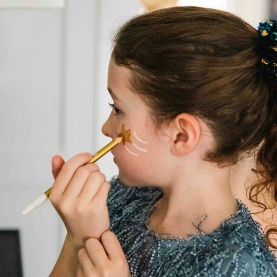 Kit 4 crayons de maquillage fins – Or, Argent, Noir, Blanc