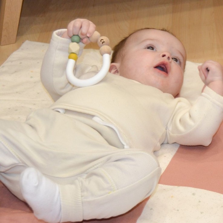 Anneau de dentition en silicone et bois naturel