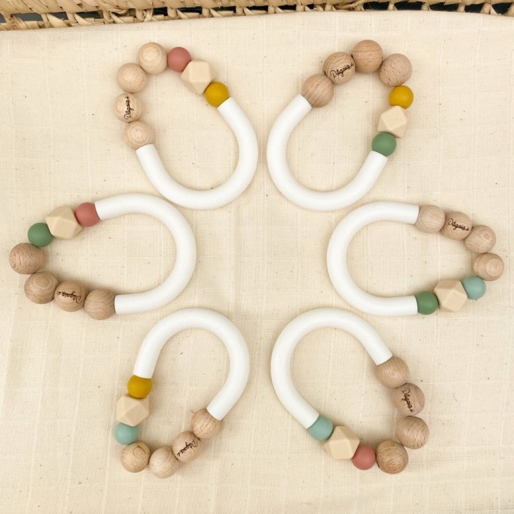 Anneau de dentition en silicone et bois naturel