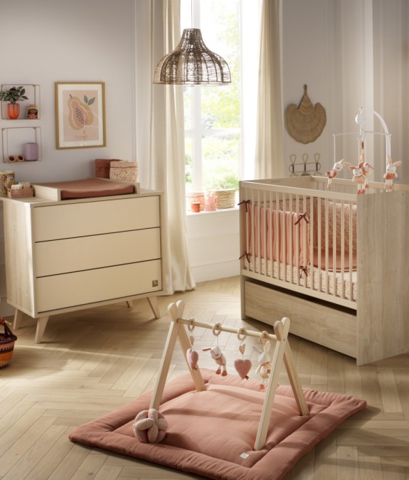 Chambre bébé Mélinée : Lit...