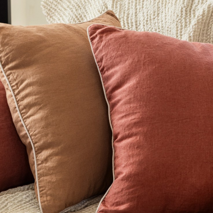 Housse de coussin en lin lavé