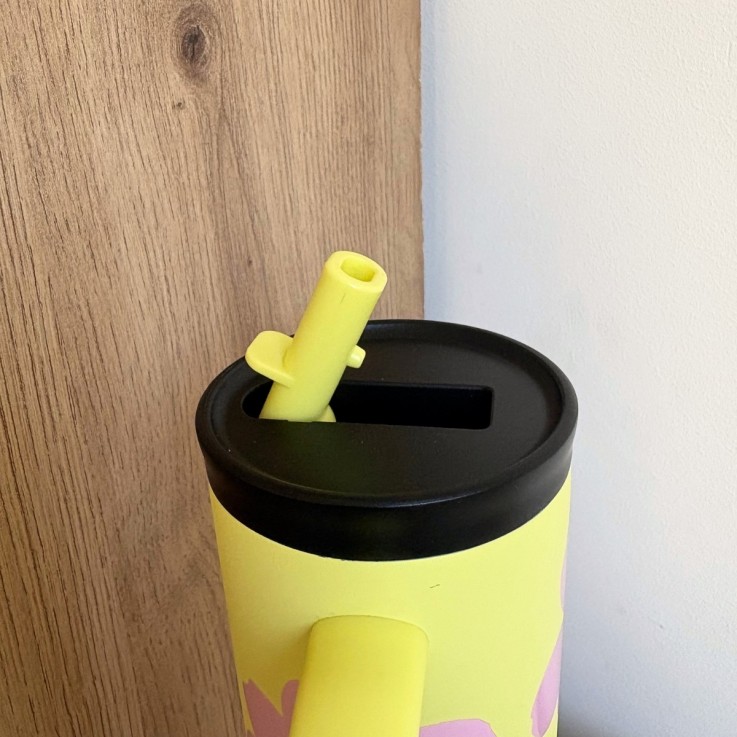 Straw cup isotherme avec poignée Daydreaming Yellow 800 ml - 24 BOTTLES