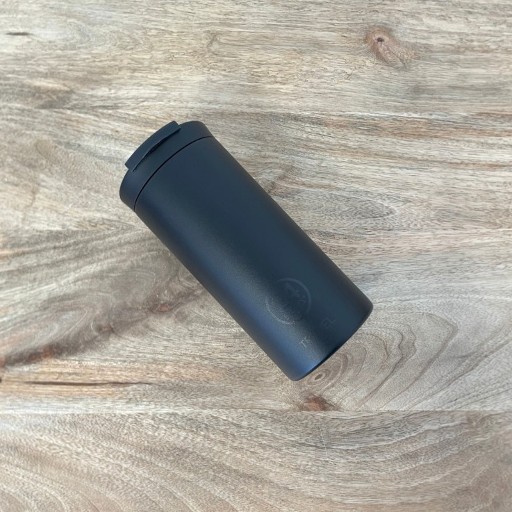 Mug TRAVEL isotherme 600 ml - Stone Tuxedo black | 24 Bottles