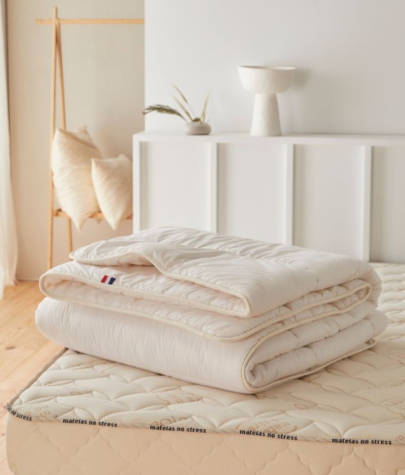 Couette naturelle en laine...