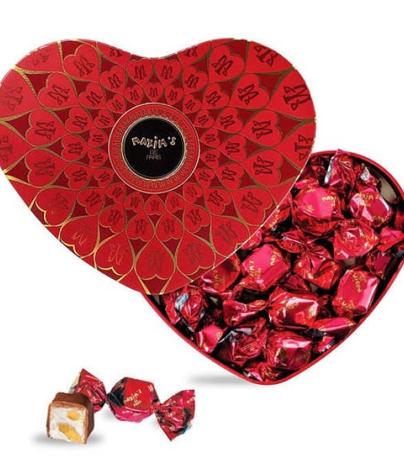 Cœur garni de chocolats au...