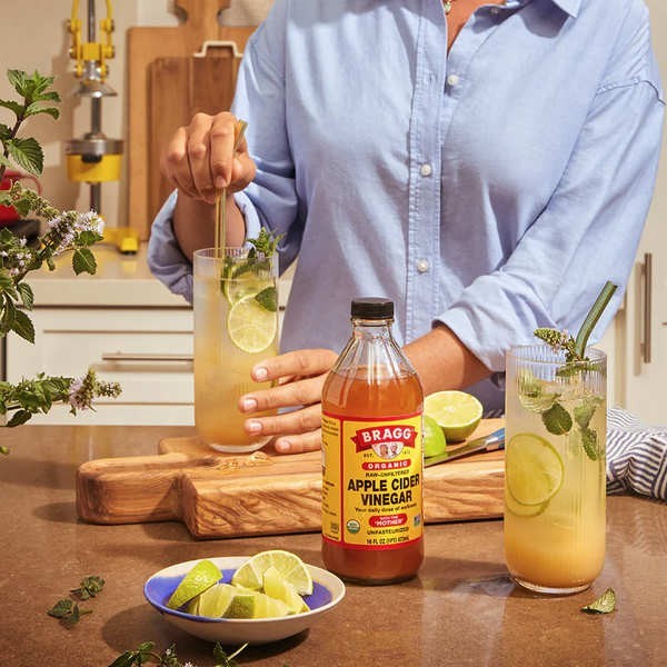 Vinaigre de cidre de pomme bio avec la mère - Bragg - Bouteille verre de 473ml